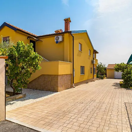 Leko By Interhome דירה