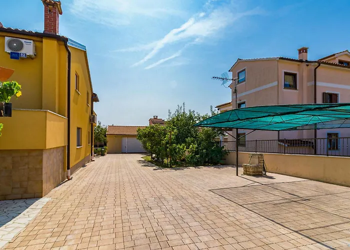 Leko By Interhome * Poreč