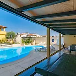 Lägenhet Leko By Interhome Poreč