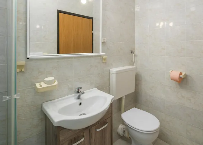 Leko By Interhome Apartman